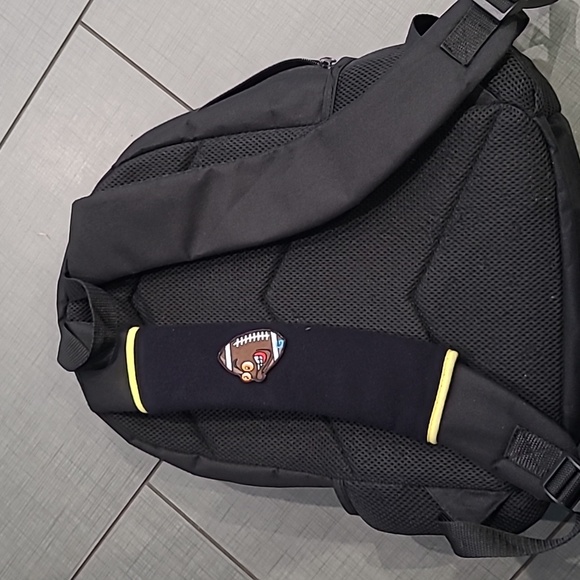 Gutzy Gear Backpack Strap Cover & Football Patch NWT - Picture 5 of 5